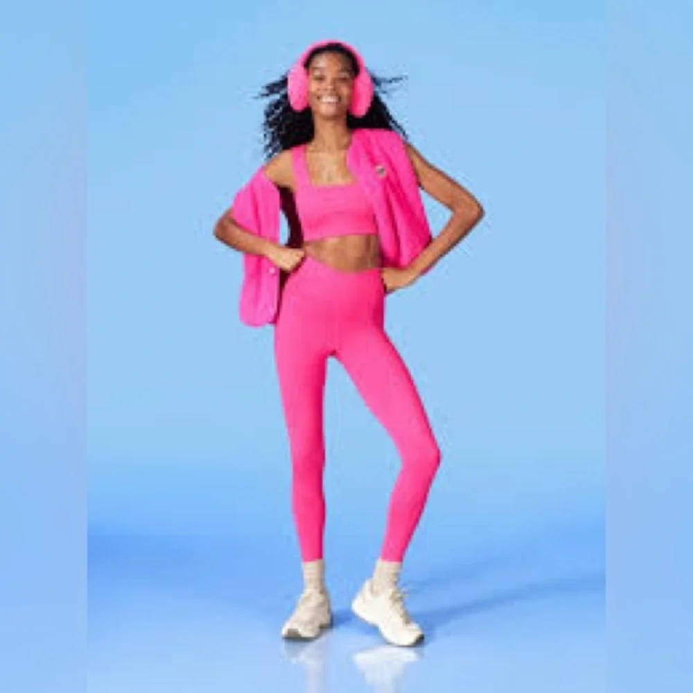 Old Navy Extra HighWaisted CloudComfy 7/8 Leggings hot pink Flamingo, Medium NWT - Picture 1 of 9